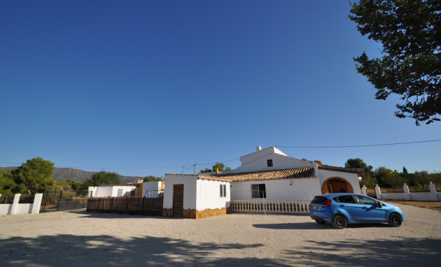 Herverkoop - Country Property - Pinoso - Pinoso - Town