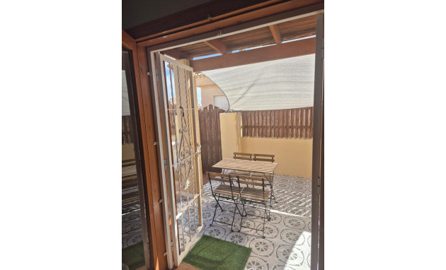 Revente - Apartment - Torrevieja - La Mata pueblo