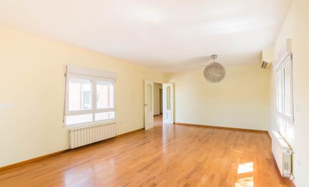 Resale - Villa - MOLINA DEL SEGURA