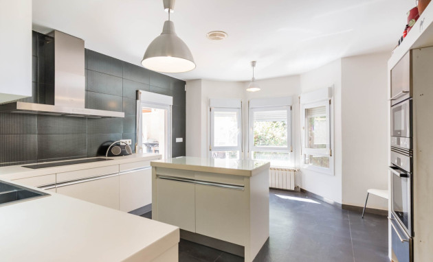 Resale - Villa - MOLINA DEL SEGURA