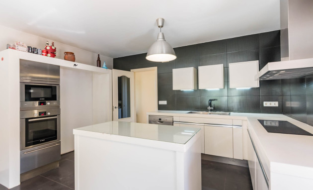 Resale - Villa - MOLINA DEL SEGURA