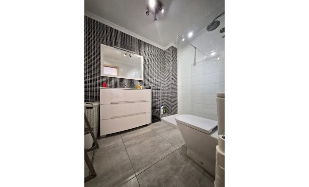 Herverkoop - Apartment - Torrevieja - El limonar