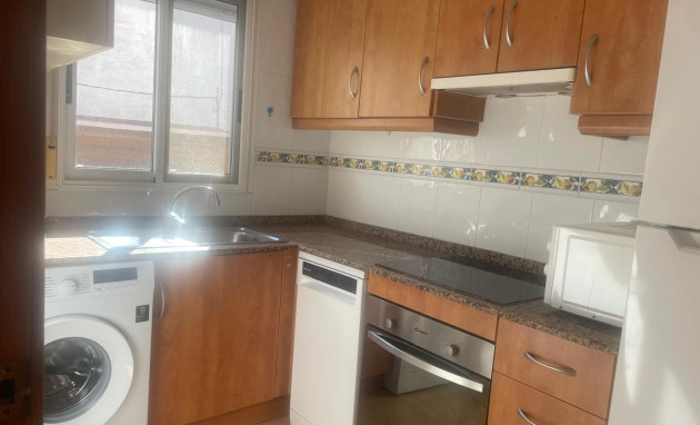 Herverkoop - Apartment - Torrevieja - Playa del Cura