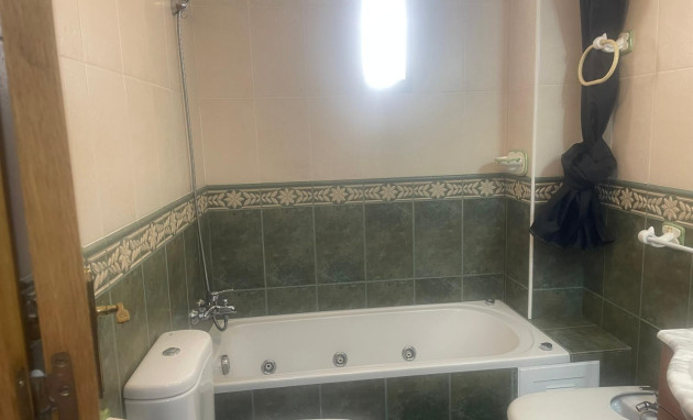 Herverkoop - Apartment - Torrevieja - Playa del Cura