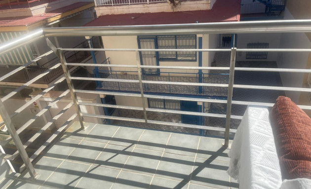 Herverkoop - Apartment - Torrevieja - Playa del Cura