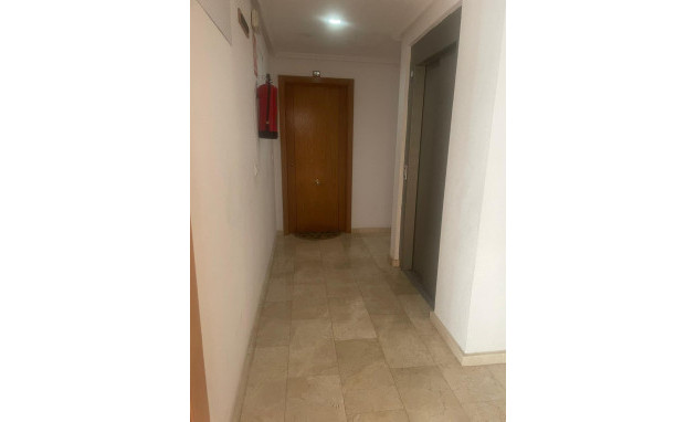 Herverkoop - Apartment - Torrevieja - Playa del Cura