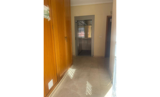 Herverkoop - Apartment - Torrevieja - Playa del Cura