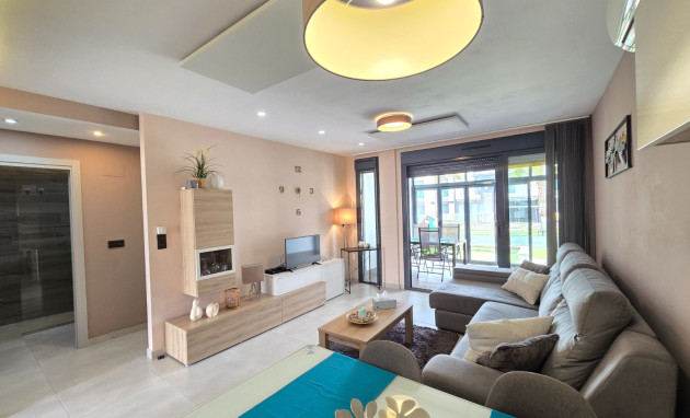 Herverkoop - Apartment / Flat * - Orihuela Costa * - Punta Prima *