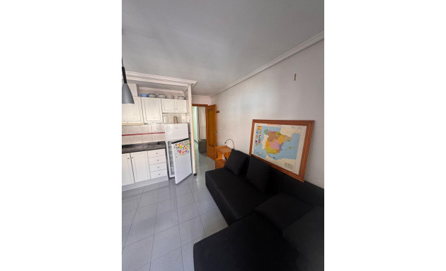 Herverkoop - Apartment - Torrevieja - Centro
