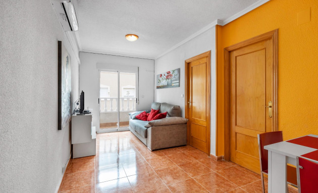 Herverkoop - Apartment - Torrevieja - Centro - Muelle Pesquero