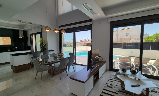 Herverkoop - Villa - Torrevieja - Torreblanca