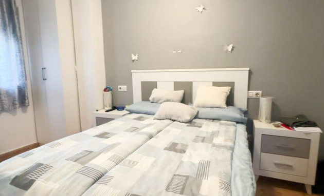 Herverkoop - Bungalow - Gelijkvloers - Torrevieja - Centro