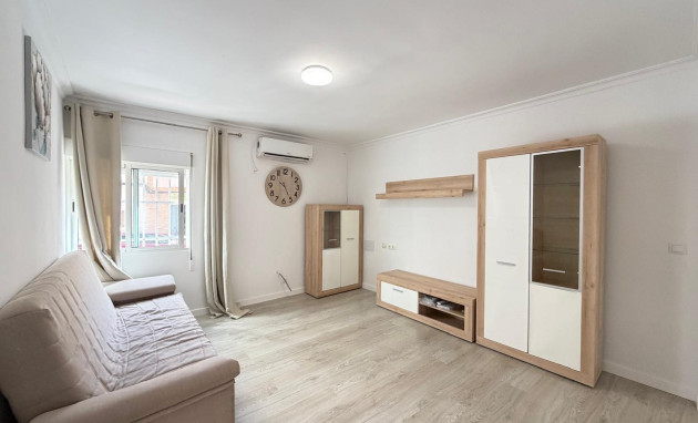 Herverkoop - Apartment - Torrevieja - Centro