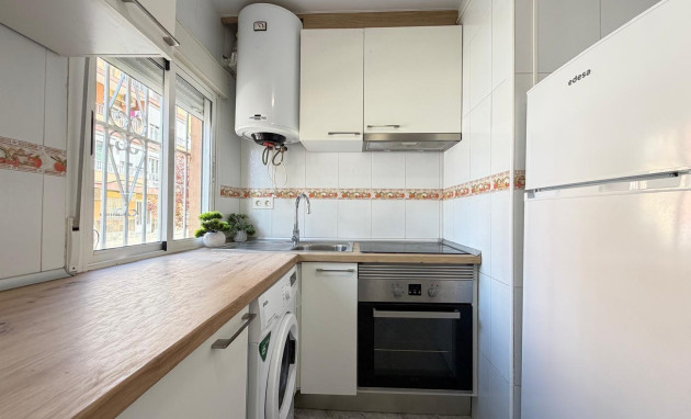 Herverkoop - Apartment - Torrevieja - Centro