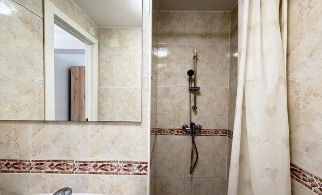 Herverkoop - Apartment - Torrevieja - Centro