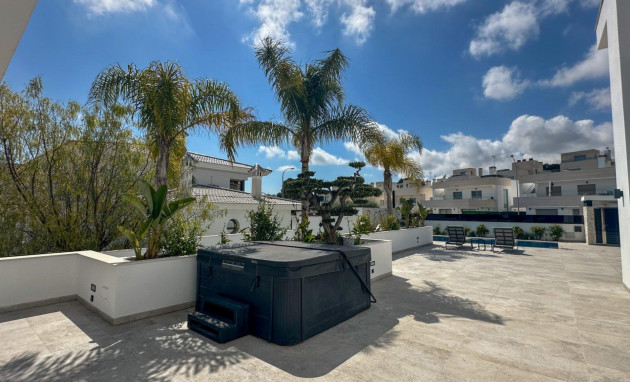 Herverkoop - Villa - Orihuela Costa - Villamartín-Las Filipinas