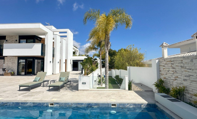 Herverkoop - Villa - Orihuela Costa - Villamartín-Las Filipinas