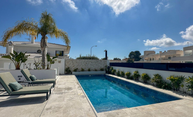 Herverkoop - Villa - Orihuela Costa - Villamartín-Las Filipinas