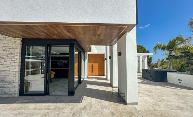 Herverkoop - Villa - Orihuela Costa - Villamartín-Las Filipinas