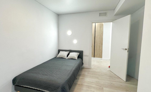 Herverkoop - Apartment - Torrevieja - Playa de los Naufragos