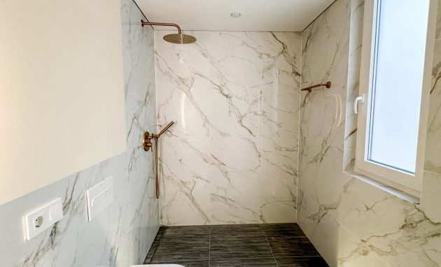 Herverkoop - Apartment - Torrevieja - Playa de los Naufragos