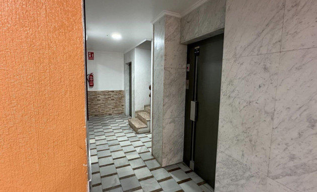 Herverkoop - Apartment - Torrevieja - Playa de los Naufragos