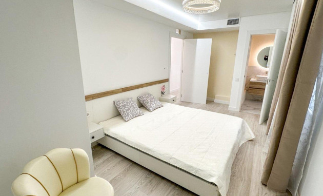 Herverkoop - Apartment - Torrevieja - Playa de los Naufragos