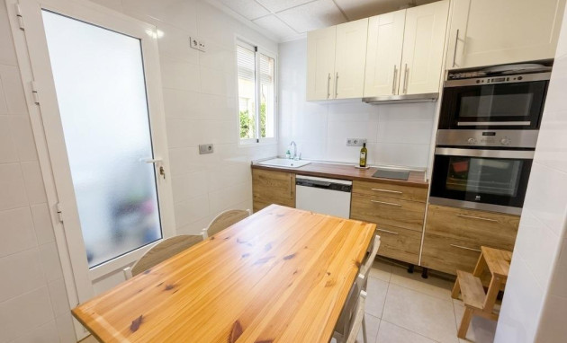 Herverkoop - Apartment - Torrevieja - Centro