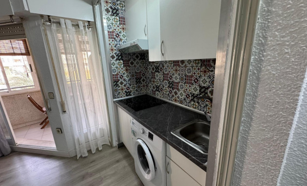 Herverkoop - Studio - Torrevieja - Estacion de autobuses