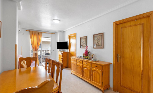 Herverkoop - Apartment - Torrevieja - Estacion de autobuses