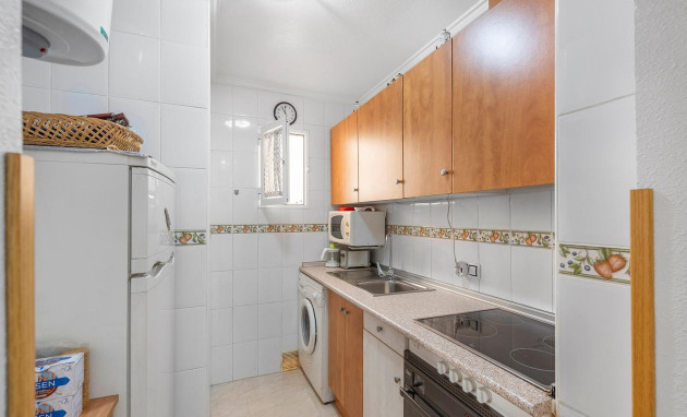 Herverkoop - Apartment - Torrevieja - Estacion de autobuses