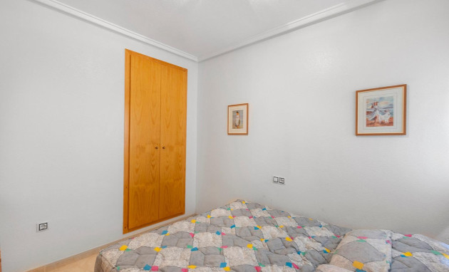 Herverkoop - Apartment - Torrevieja - Estacion de autobuses