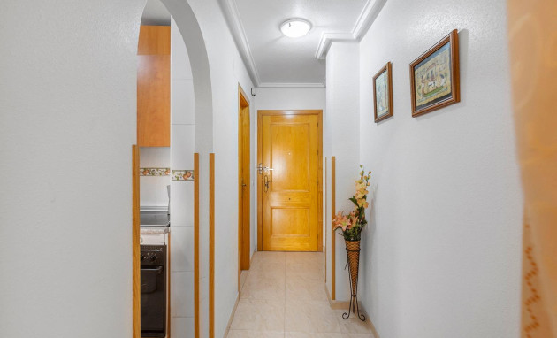 Herverkoop - Apartment - Torrevieja - Estacion de autobuses