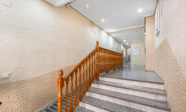 Herverkoop - Apartment - Torrevieja - Estacion de autobuses