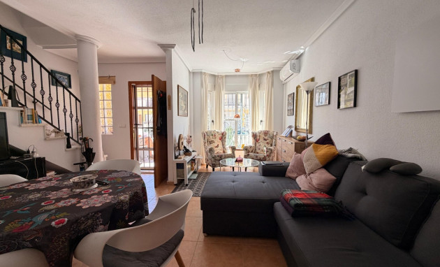 Reventa - Adosado - El Raso