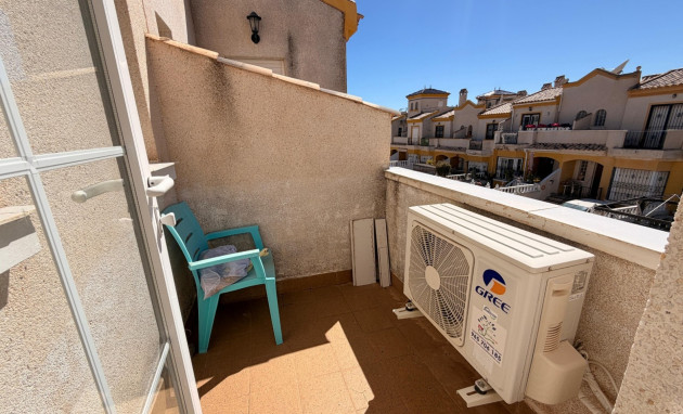 Reventa - Adosado - El Raso