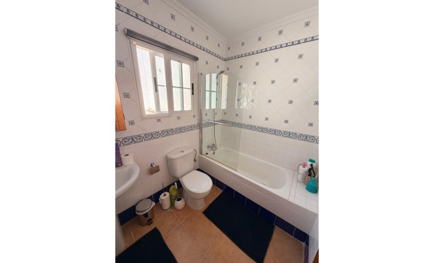 Reventa - Adosado - El Raso