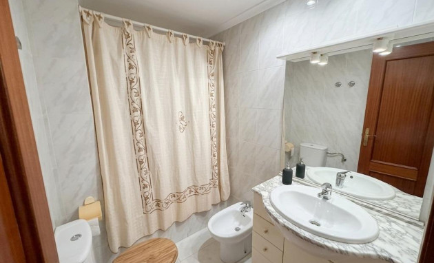 Herverkoop - Apartment - Torrevieja - Playa del cura