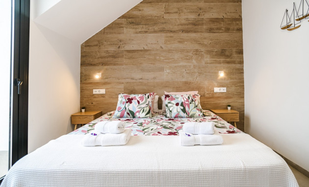 Reventa - Ático - LO PAGÁN