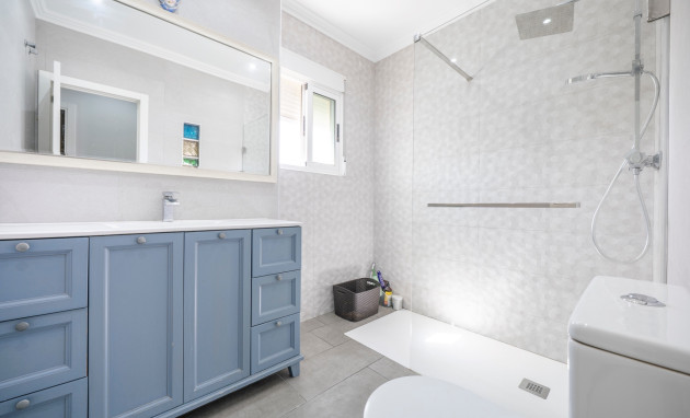 Herverkoop - Herenhuis - Guardamar del Segura - El Moncayo