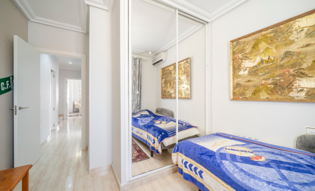 Herverkoop - Herenhuis - Guardamar del Segura - El Moncayo