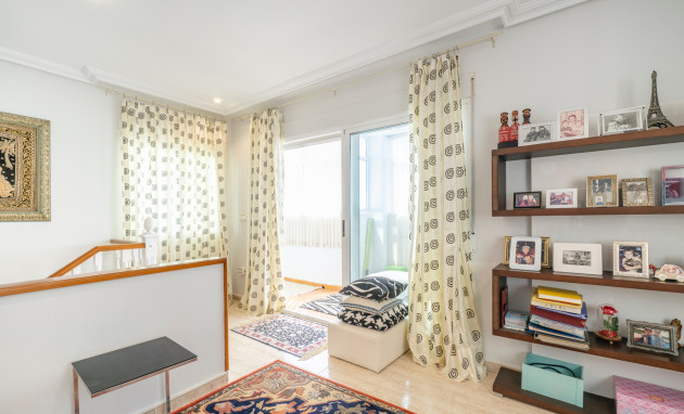 Herverkoop - Herenhuis - Guardamar del Segura - El Moncayo