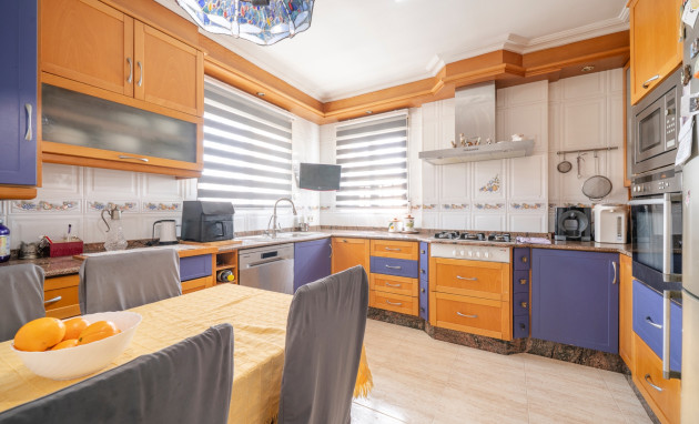 Herverkoop - Herenhuis - Guardamar del Segura - El Moncayo