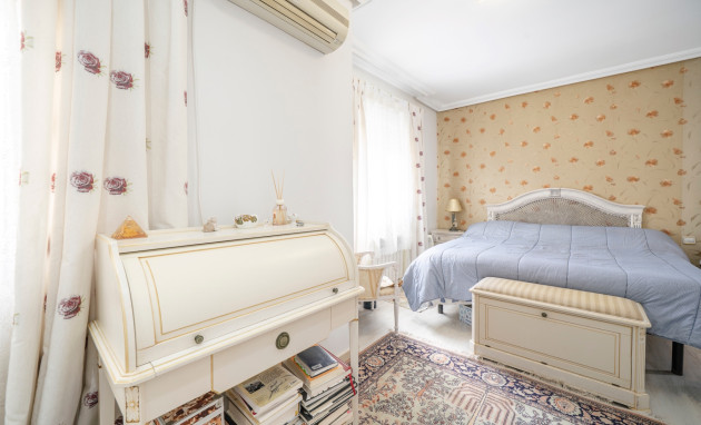 Herverkoop - Herenhuis - Guardamar del Segura - El Moncayo