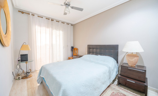 Herverkoop - Herenhuis - Guardamar del Segura - El Moncayo