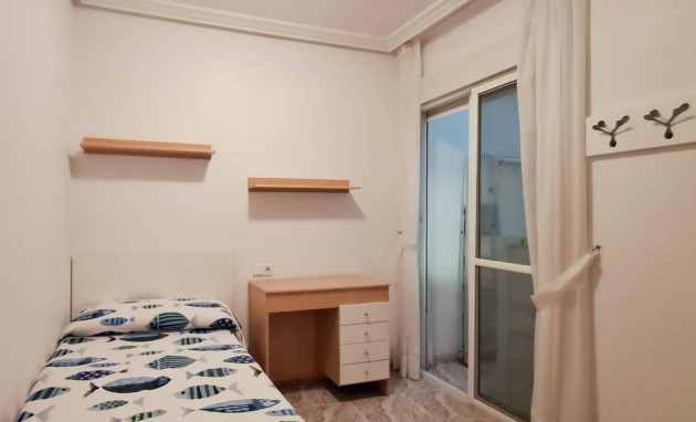 Herverkoop - Apartment - Torrevieja - Centro