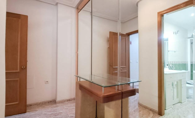 Herverkoop - Apartment - Torrevieja - Centro