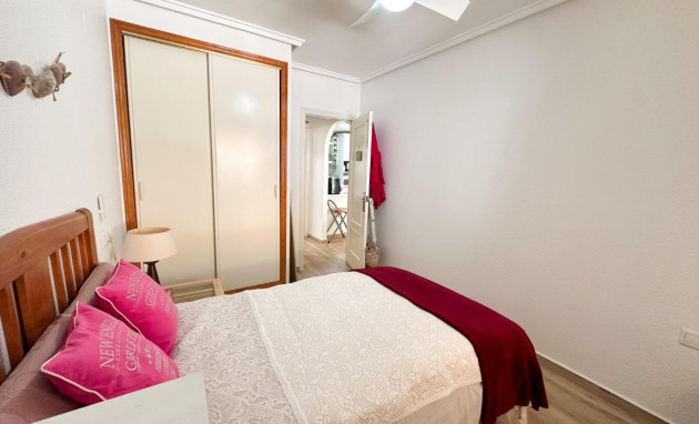 Resale - Apartment - Torrevieja - torrevieja
