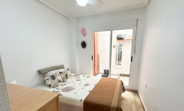 Resale - Apartment - Torrevieja - torrevieja