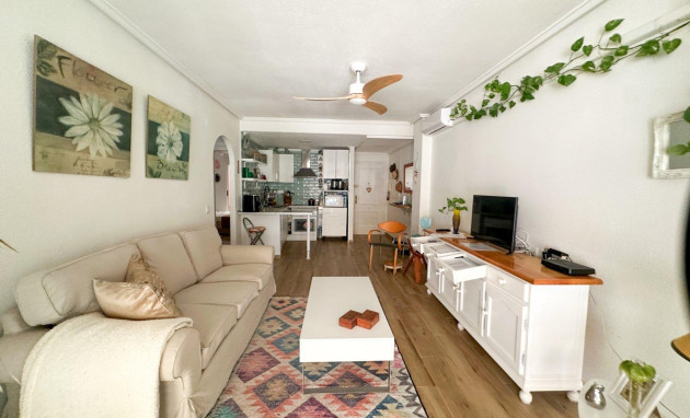 Resale - Apartment - Torrevieja - torrevieja